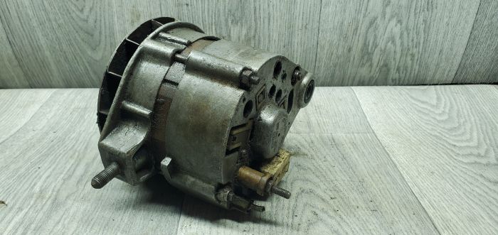 Генератор ВАЗ 2101–2107 (оригінал, б/в)