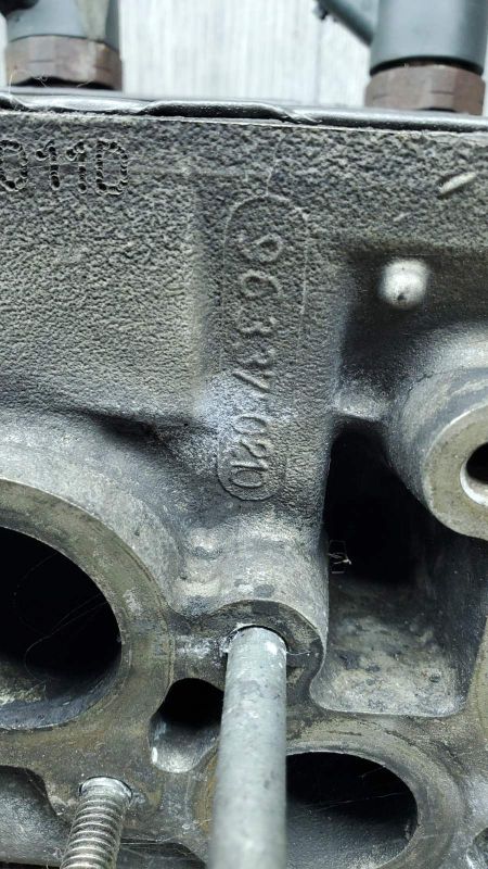 Головка блоку циліндрів (ГБЦ) Peugeot 307 2.0 HDI, оригінал 9633760210, б/в