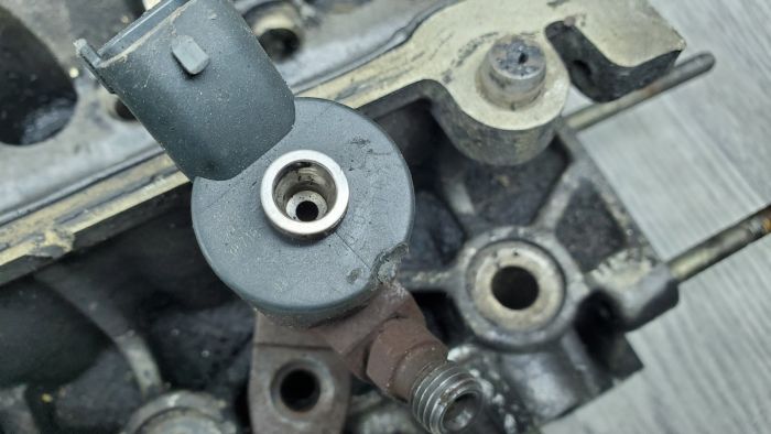 Головка блоку циліндрів (ГБЦ) Peugeot 307 2.0 HDI, оригінал 9633760210, б/в