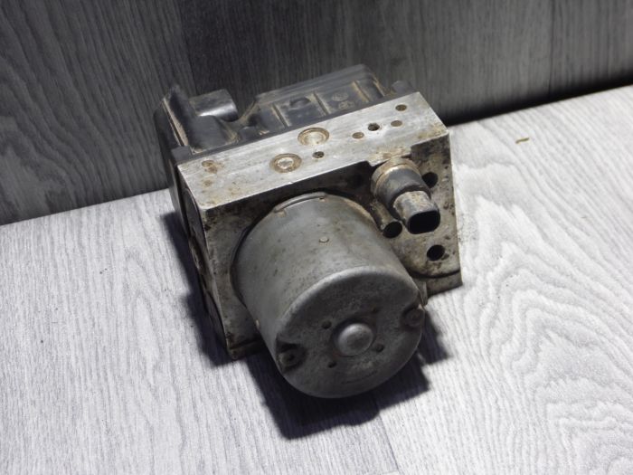 Блок ABS для Peugeot 307 1.6 HDI / 2.0 HDI, 807, Expert (9649988180, 0265234152)