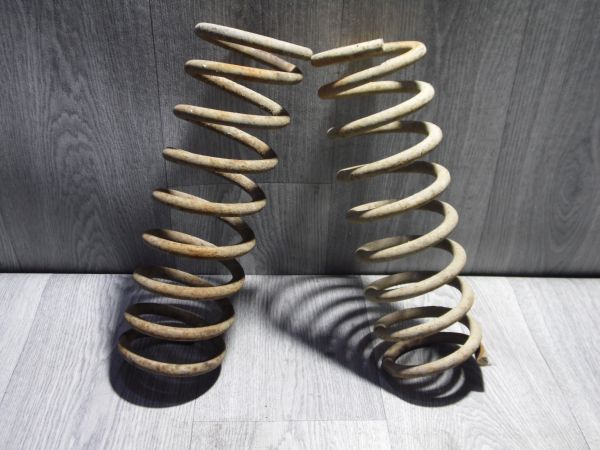 Пара передніх пружин для ВАЗ 2101-2107 (б/у) – Оригінал