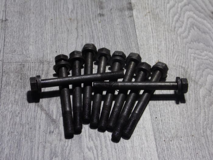 Комплект болтів головки блоку циліндрів для ВАЗ 2101 - 2107 оригінал б/в М12х120 | Старий зразок