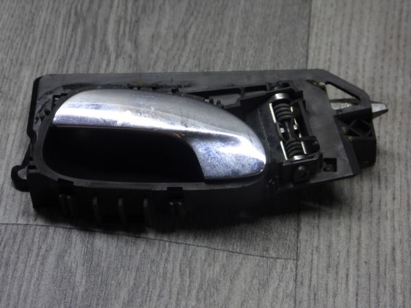 Ручка дверей задніх внутрішня ліва Peugeot 307 (9643604577, б/в)