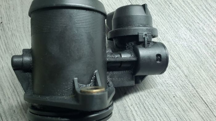 Дросельна заслонка Citroen Peugeot 2.0 HDi 9628693680 — оригінал, б/в, робоча, перевірена